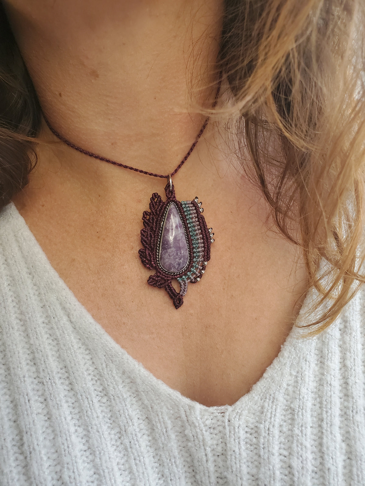 Collection Héritage 🌿 — Collier pendentif Lepidolite - pièce unique