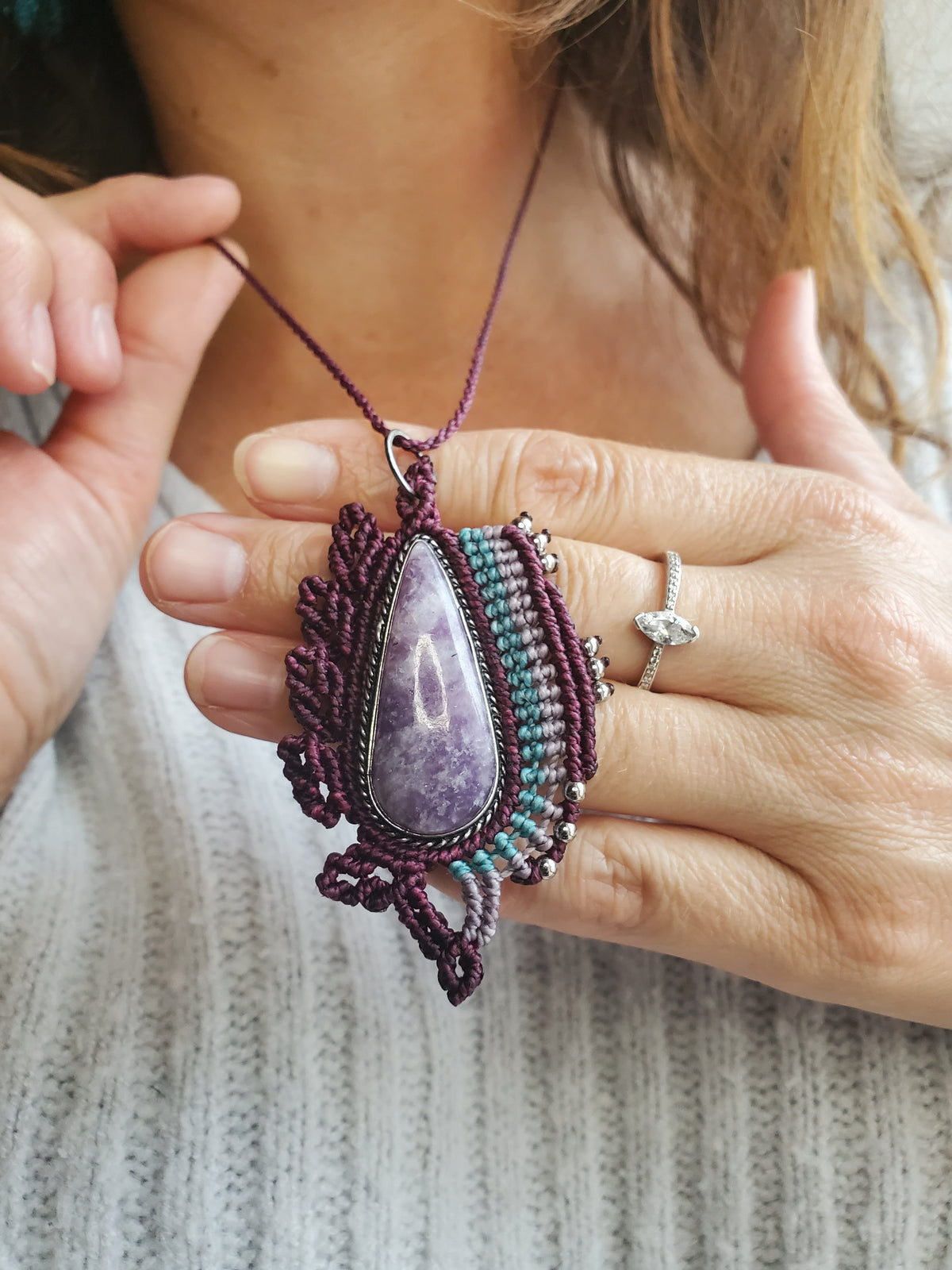 Collection Héritage 🌿 — Collier pendentif Lepidolite - pièce unique
