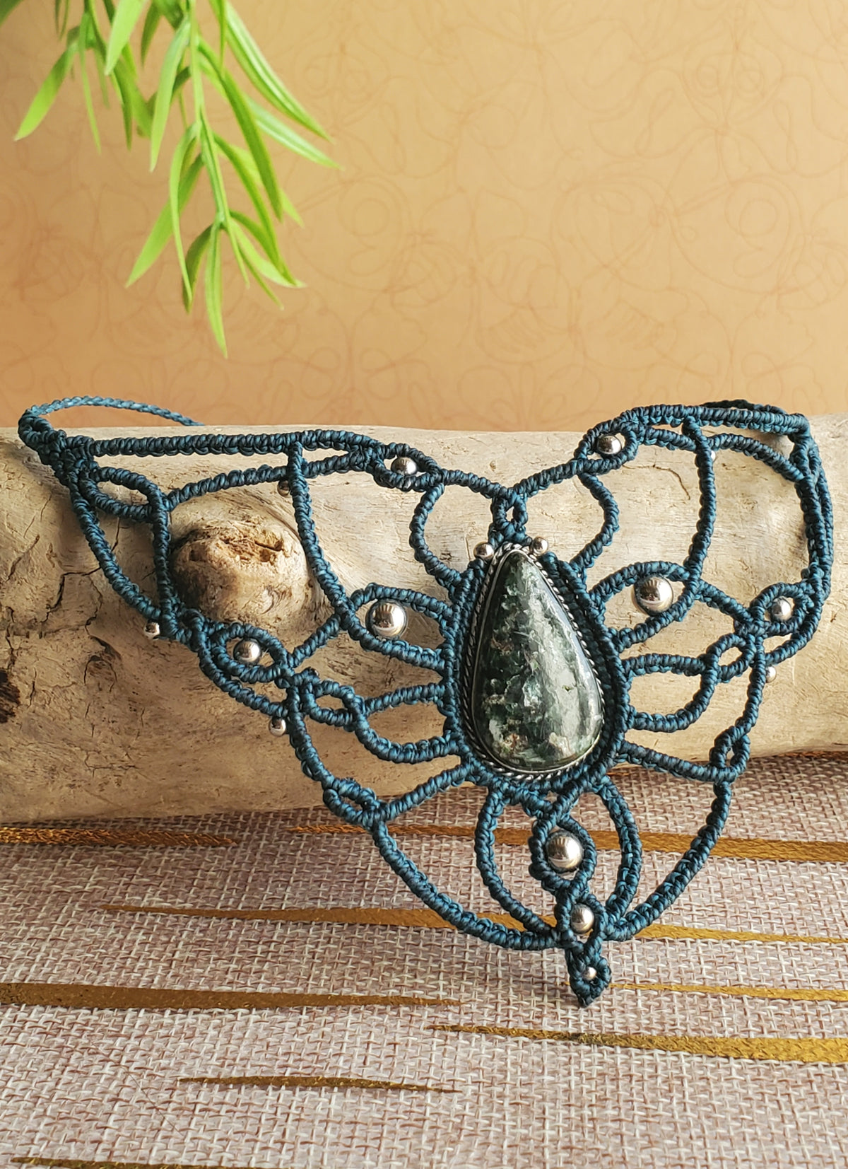 Collection Héritage 🌿 — Collier plastron - "Séraphinite" pièce unique d’exception