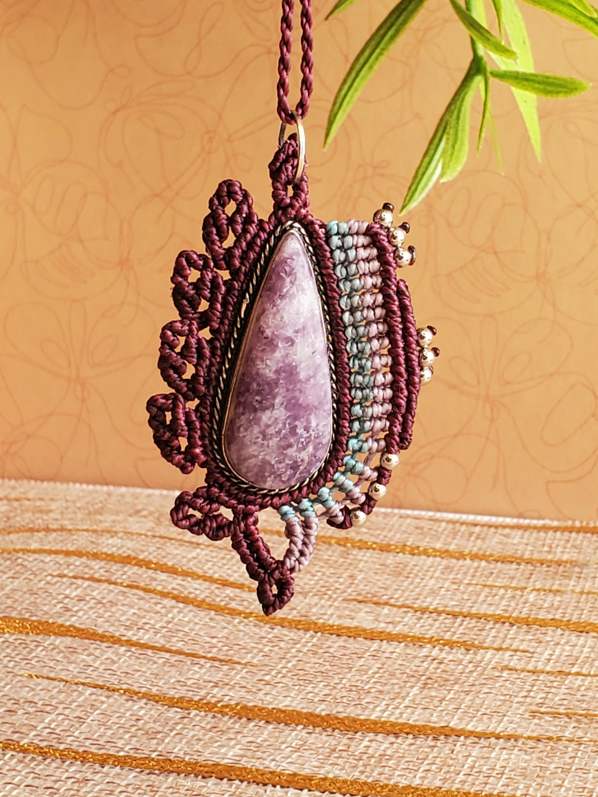 Collection Héritage 🌿 — Collier pendentif Lepidolite - pièce unique