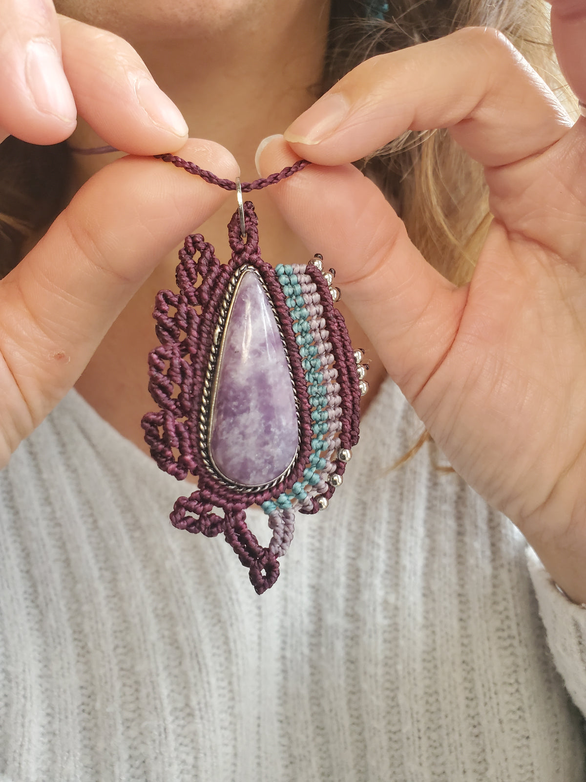 Collection Héritage 🌿 — Collier pendentif Lepidolite - pièce unique