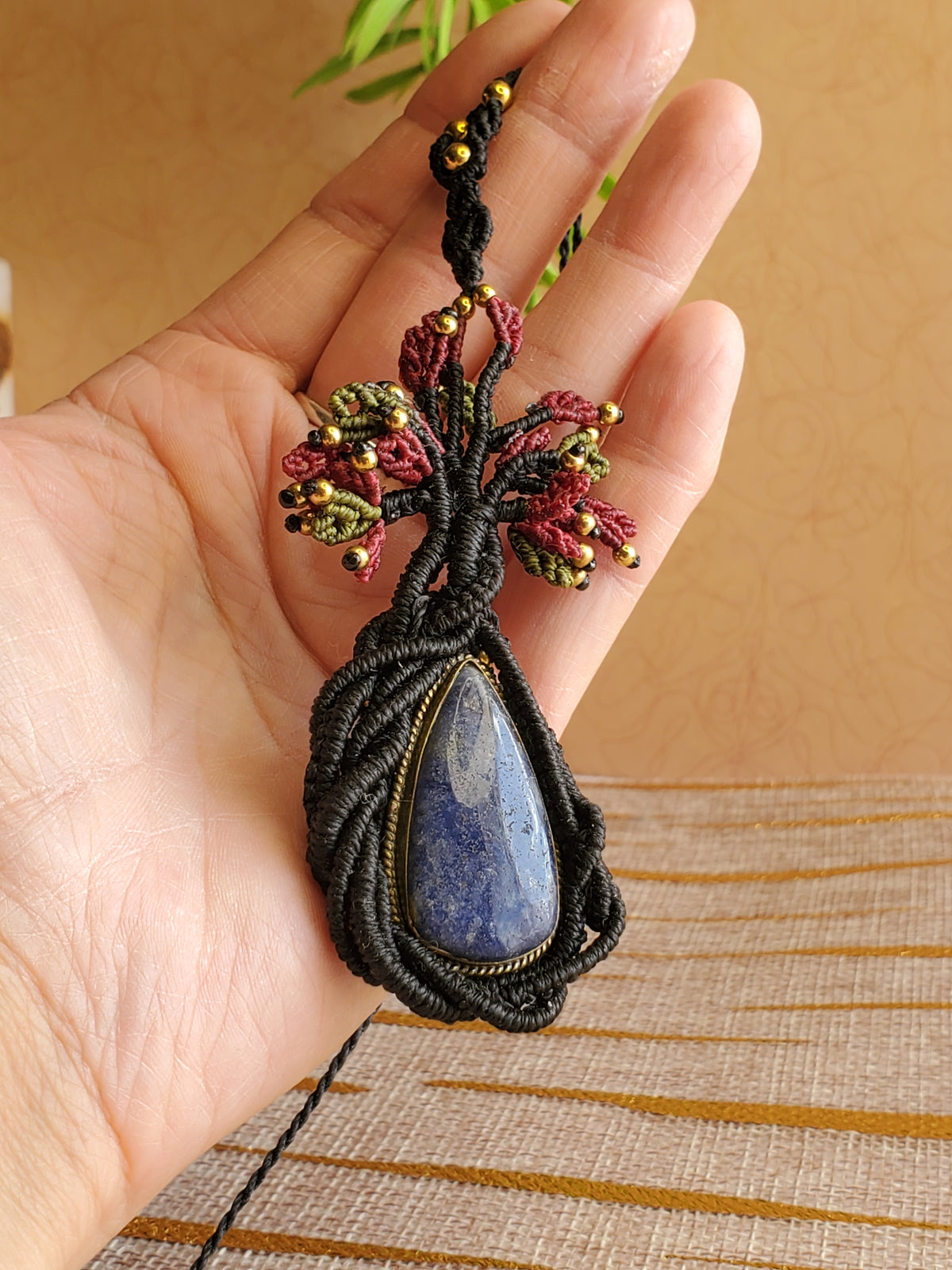 Collection Héritage 🌿 — Collier "Arbre de vie" Sodalite - piece unique d’exception