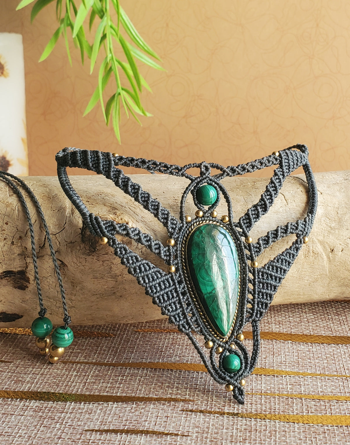 Collection Héritage 🌿 — Collier plastron - "Malachite " pièce unique d’exception
