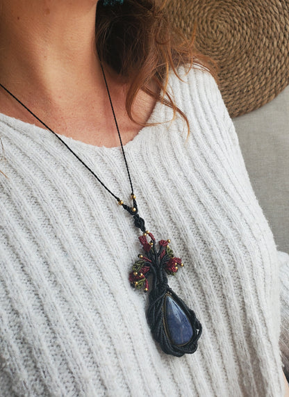 Collection Héritage 🌿 — Collier "Arbre de vie" Sodalite - piece unique d’exception